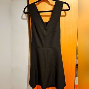 Elegant Black Sleeveless Dress